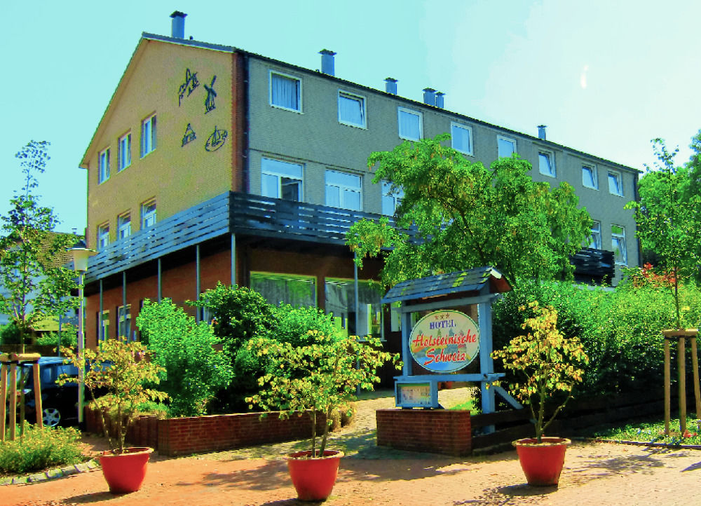 Hotel Holsteinische Schweiz Am Dieksee Malente Exterior photo